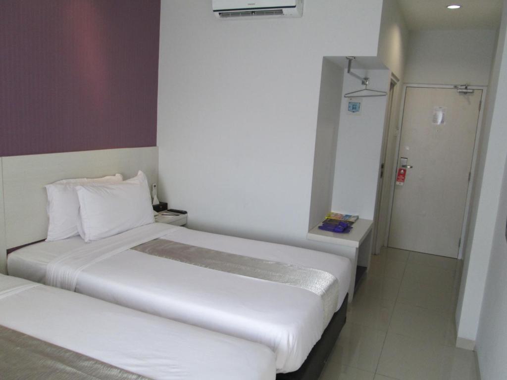Vio Surapati Bandung Hotel Стая снимка